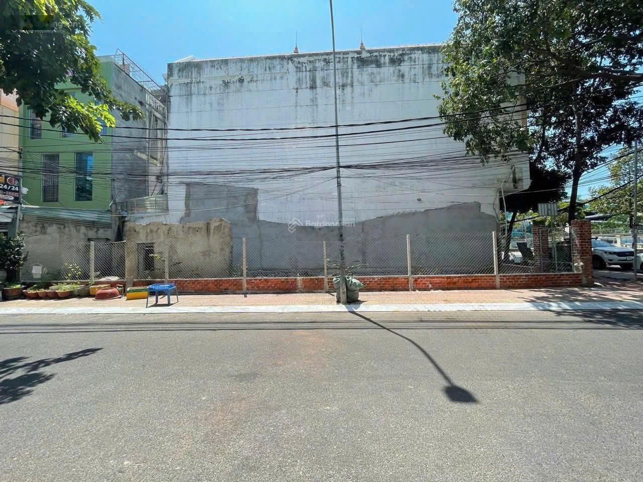 Bán lô góc hai mặt tiền trương văn bang, p7 ( dt: 100m2) + vị trí kd đắc địa + giá cực tốt