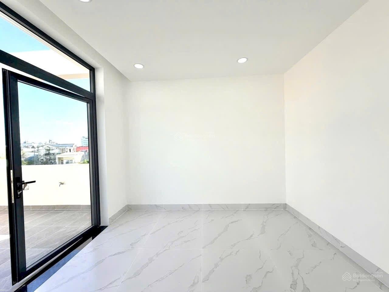 Nhà 4m x 22m 3 tầng mặt tiền đường Thới An 18 kinh doanh, mở cty rất thuận tiện