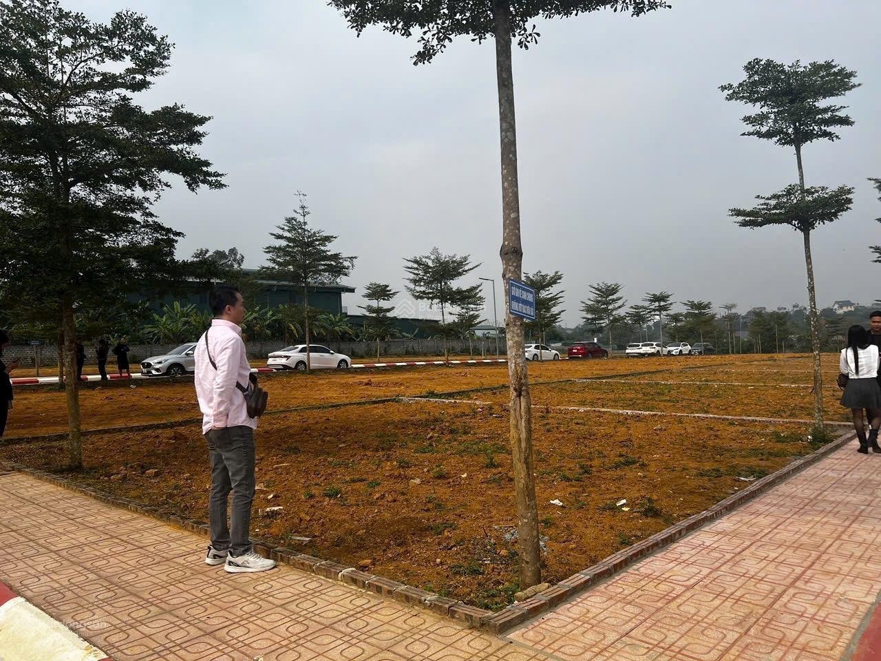 Bán đất thổ cư gần ĐH FPT và ĐHQG Hòa Lạc Hà Nội. Giá 2 tỷ 0968198413