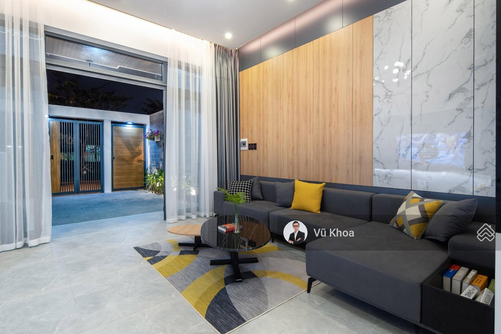 Hiếm! Góc 3 mặt hẻm khu Huỳnh Văn Bánh, Phú Nhuận - Sẵn 3 tầng (5,6x7m, vuông vức) Chỉ 9,5 tỷ TL