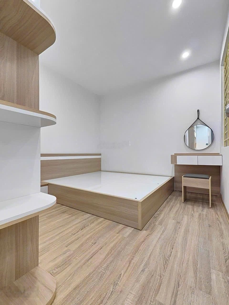 Bán căn hộ HH Linh Đàm giá từ 2 tỷ 400tr, full nội thất, vào ở luôn