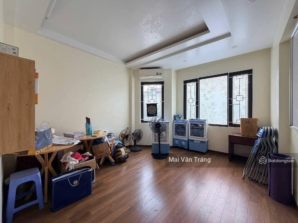 Hơn 8 tỷ! bán gấp nhà phú đô từ liêm- dân xây 5 tầng, ban công rông thoáng- ngõ thông ô tô qua nhà