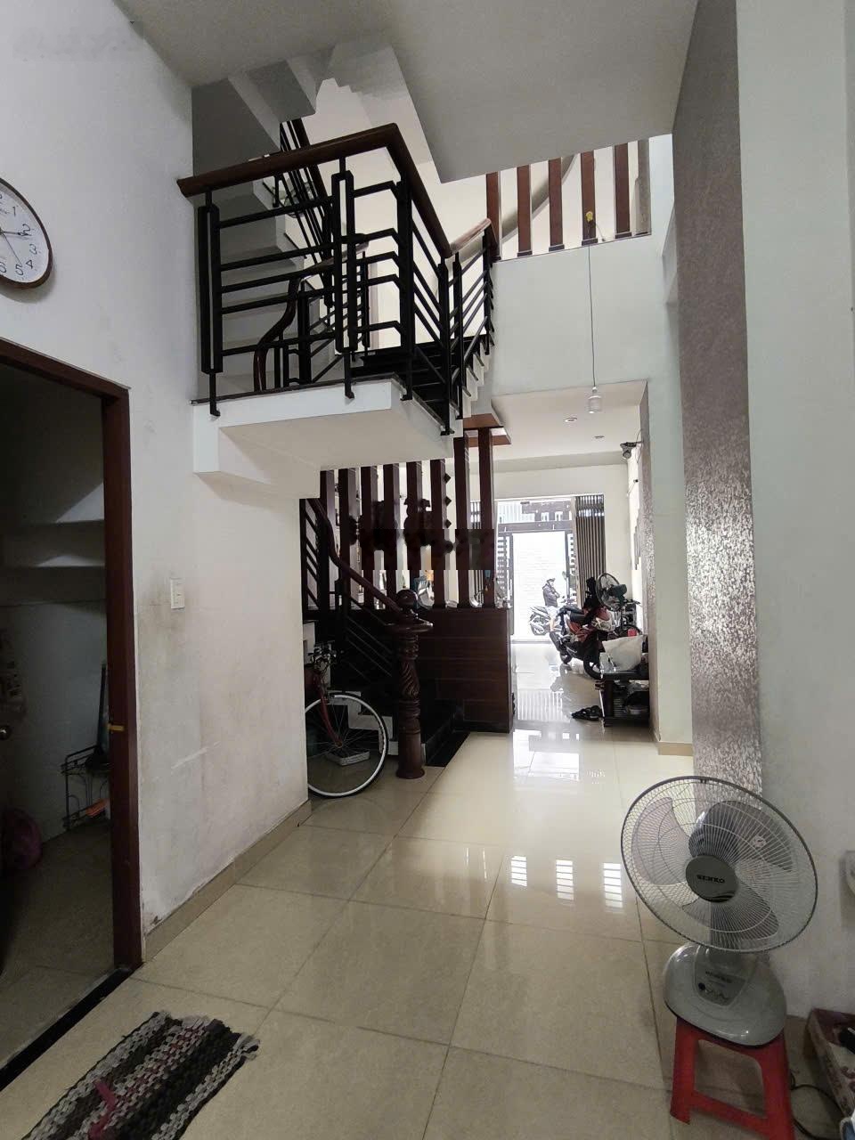 Bán nhà hẻm xe hơi 1/6m Nguyễn Hữu Dật, DT 4mx18m, Lửng, 3 lầu, Gần Big Pandora Trường Chinh