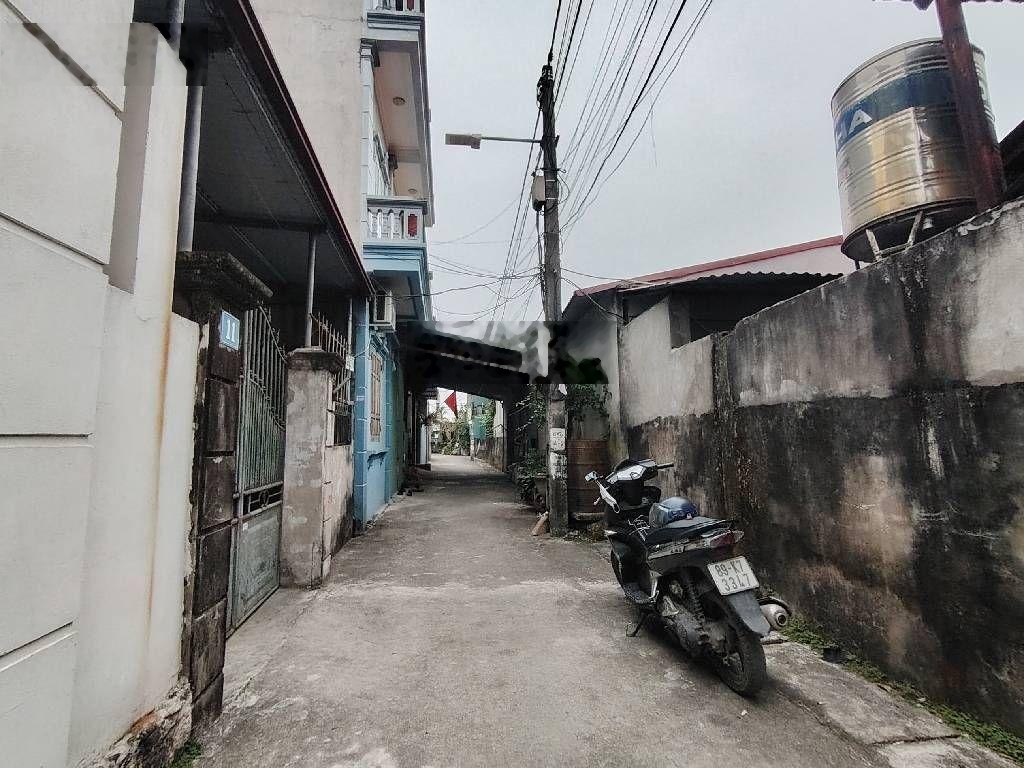 Chỉ việc xách valy về ở đón tết nhà mới - đẹp - ở ngay - 3PN - dân xây - ô tô - sân để xe rộng