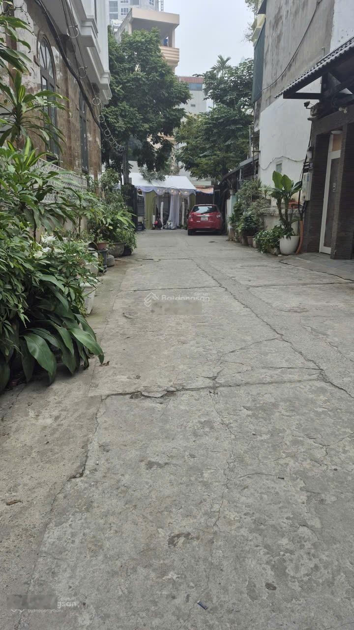 Trung tâm đường lạc long quân, tây hồ. dt: 75m2, rộng: 5m. 15 tỷ - ô tô đỗ cửa - ở tốt, kinh doanh