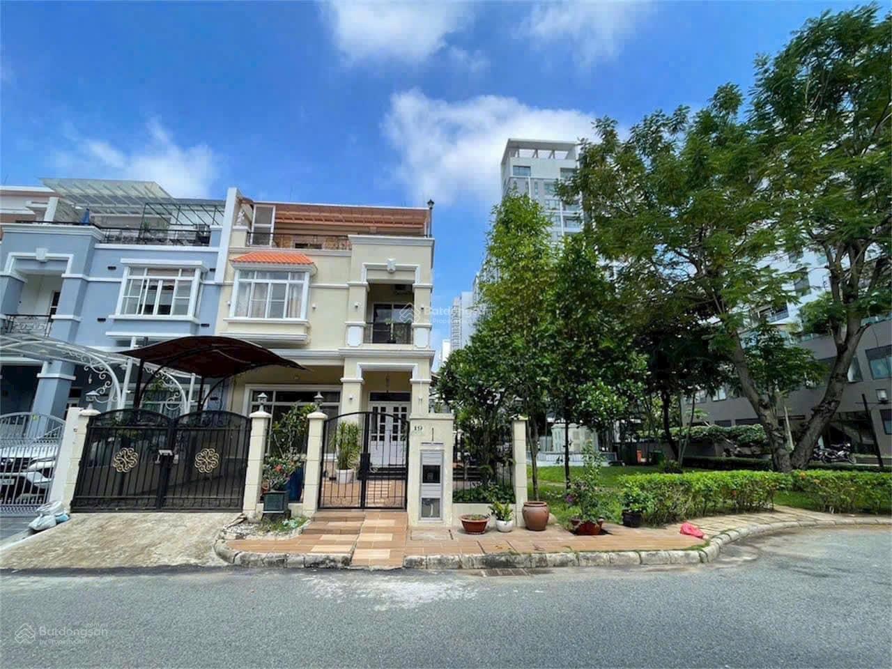 Bán biệt thự 180m2, 3PN, 4WC, giá 56 tỷ tại Mỹ Thái 3, Tân Phú, Quận 7, HCM