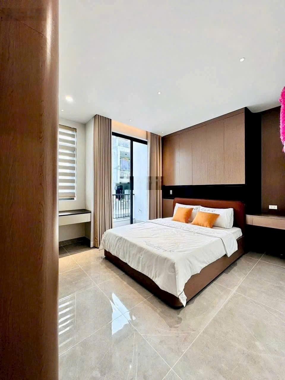 Nhà phố ngang 8m cực hiếm xây 4 tầng hẻm 8m đường Thạnh Lộc 37 ngay Ngã Tư Ga