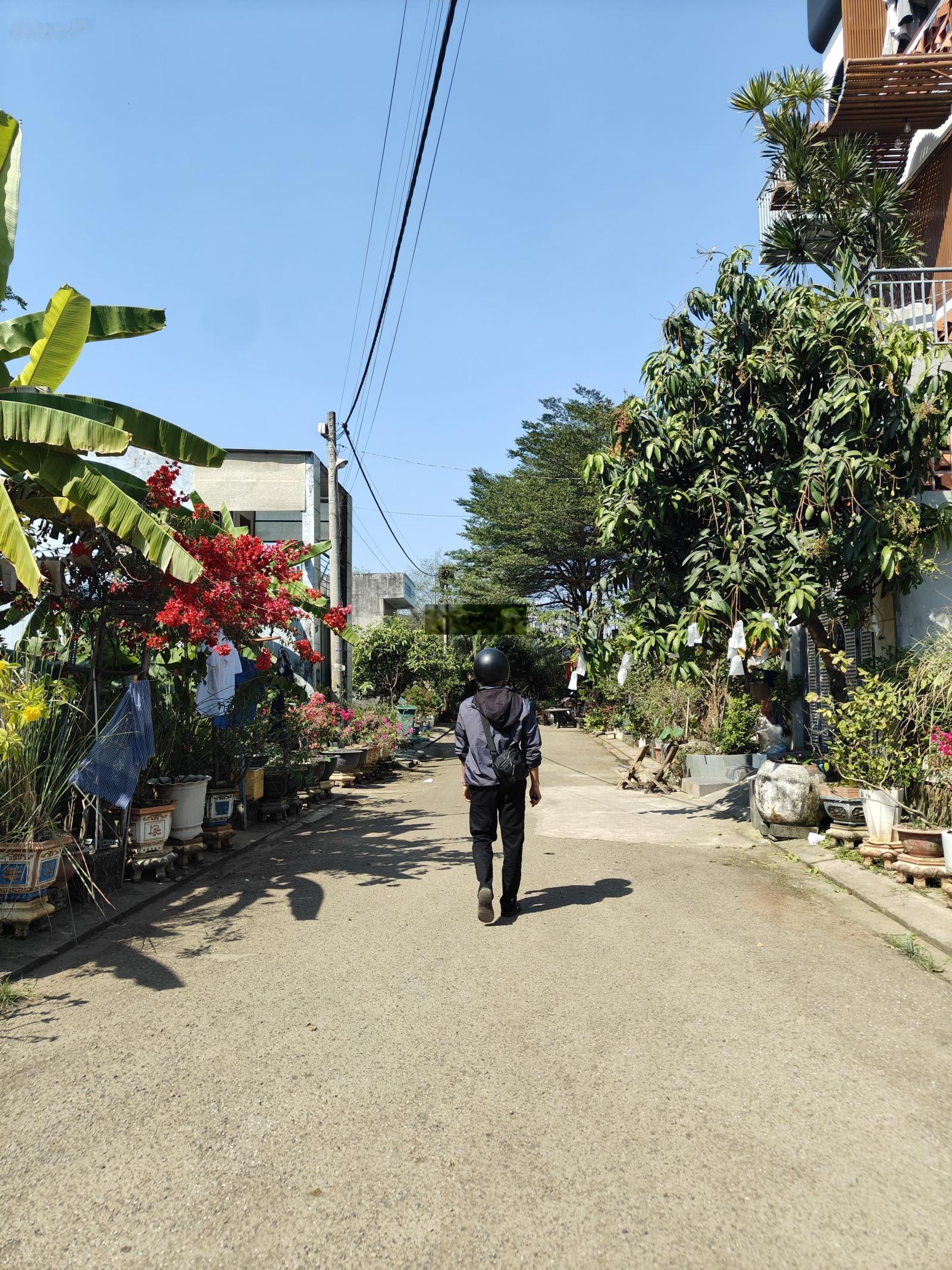 Long Trường còn 1 lô duy nhất đẹp giá rẻ - bán trước tết Đường 7m có vỉa hè dân đông. DT: 54m2