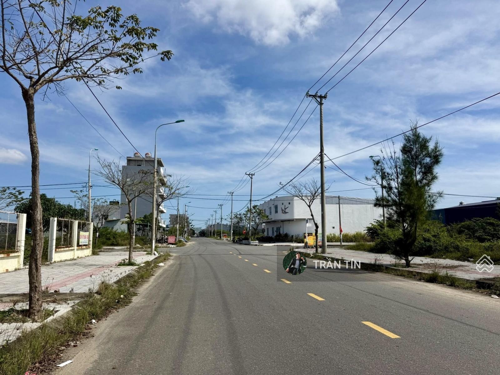 Cặp đất mặt tiền đường Trương Quang Được, Diện tích : 215m2 - Giá bán : 13 tỷ 850