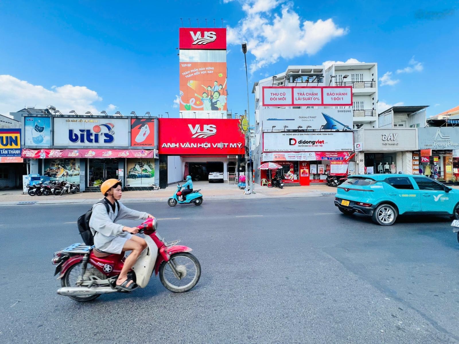 Bán nhà 3 tầng mặt tiền võ văn ngân thu nhập 400 triệu/tháng, 443,8m2 (8x48) giá 100 tỷ