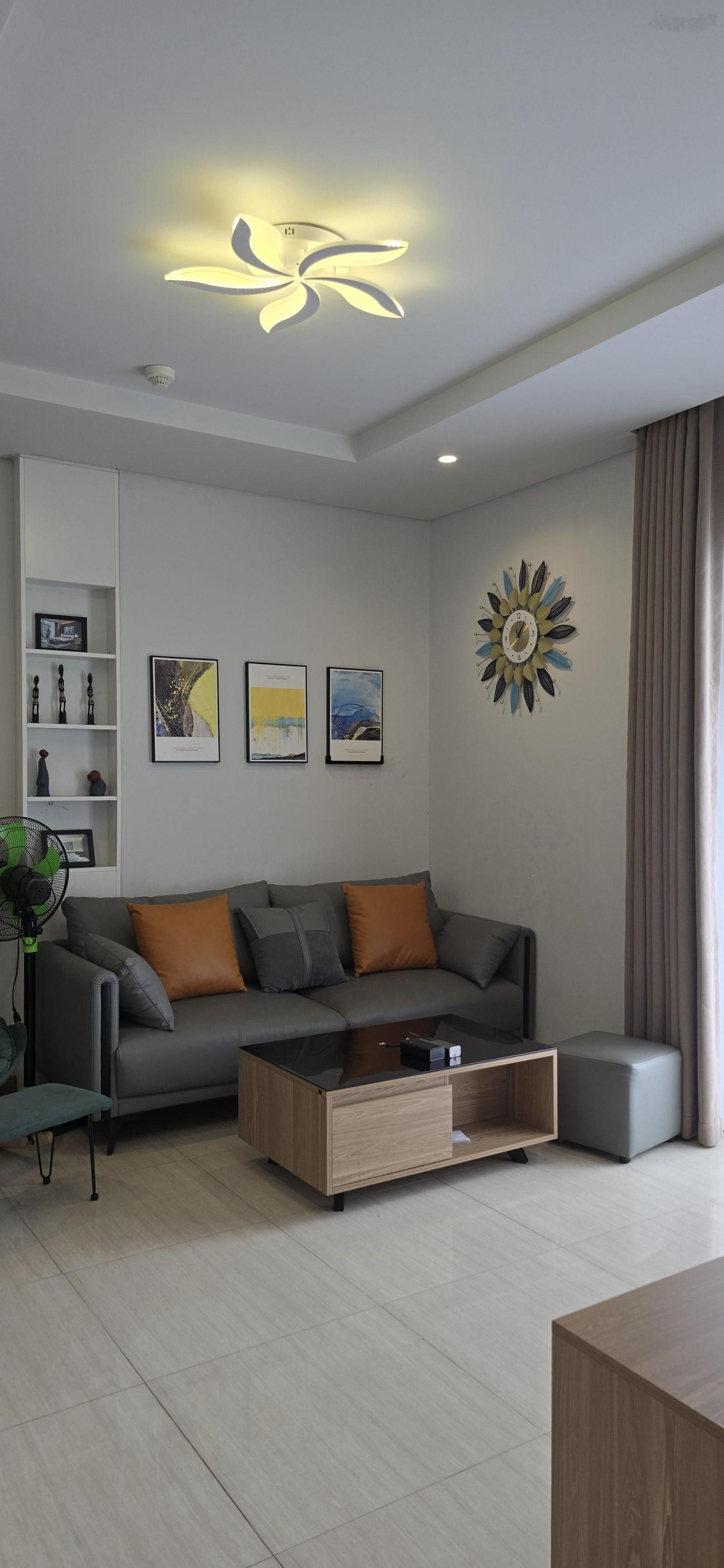 Chính chủ cần cho thuê căn góc 2PN tầng cao view trực diện biển.