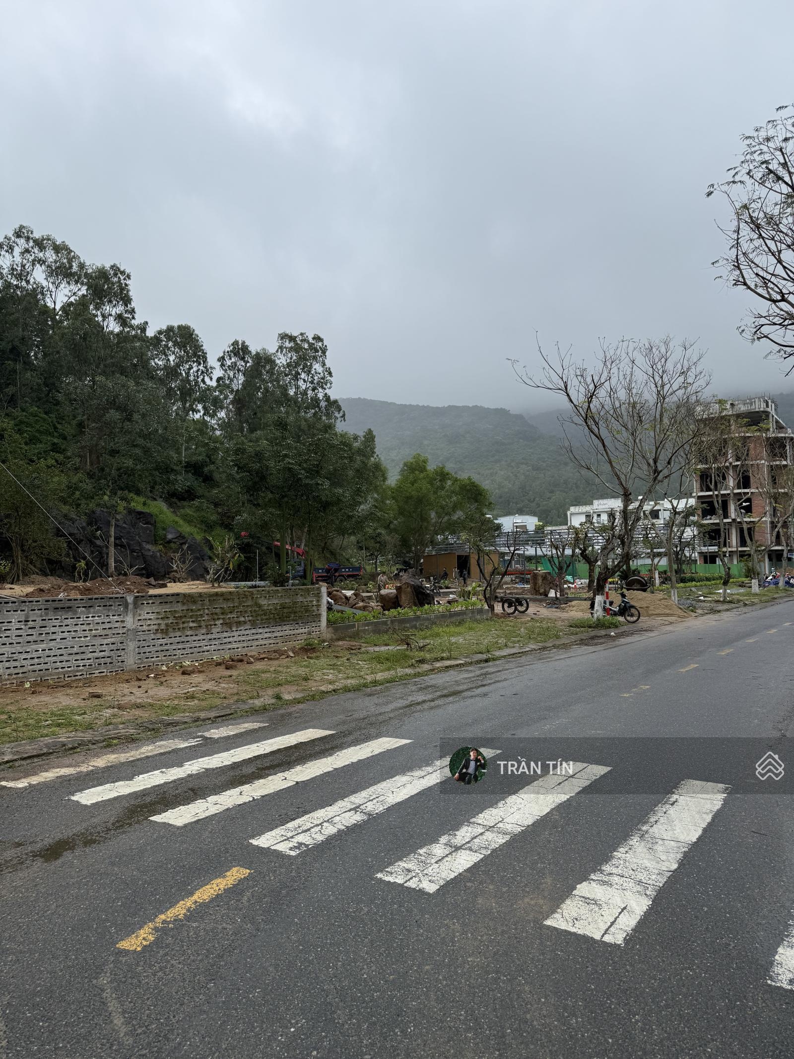 Căn nhà 3 tầng mặt tiền đường Hà Tông Huân - Đầu tuyến Sơn Trà - Cách biển 400m