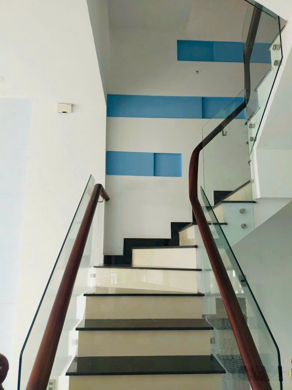 Hẻm Oto Đường Thạnh Mỹ Lợi P.THẠNH MỸ LỢI Quận 2