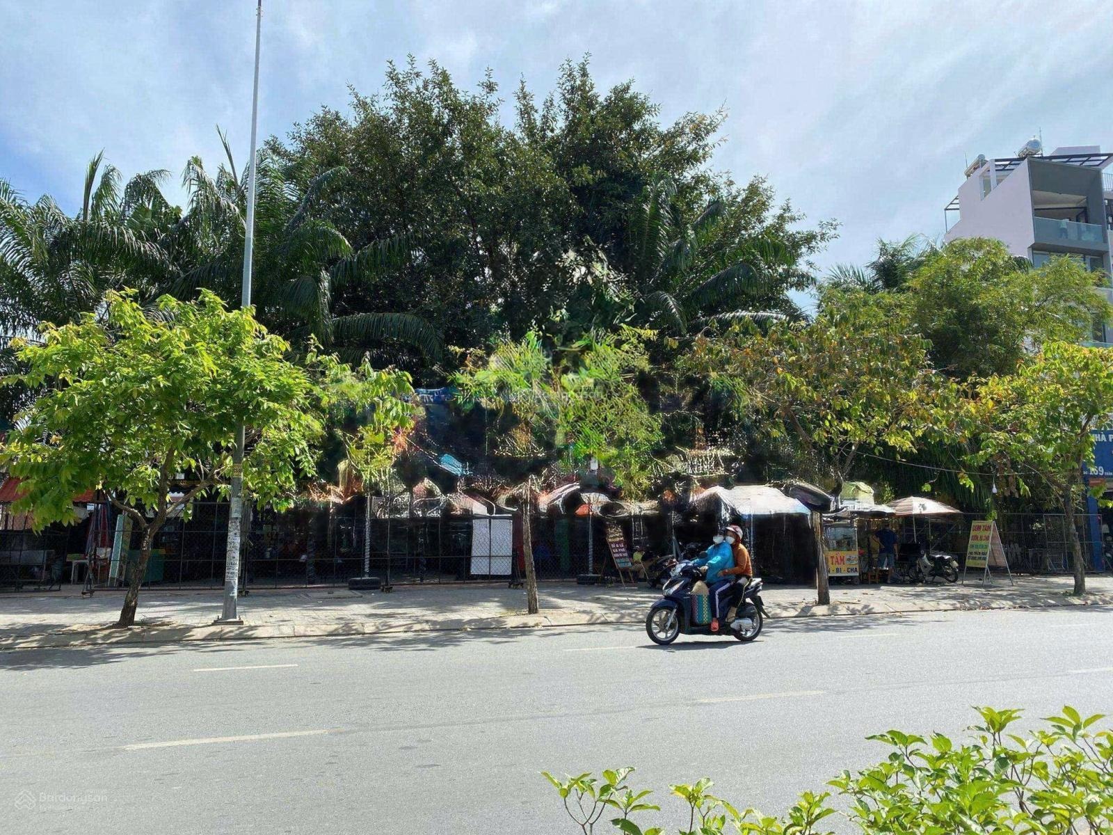 Cần tiền bán gấp!! Mặt tiền Quang Trung- DT : 17x33m -CN : 500m2-KC : 7 tầng- Giá chỉ 85 tỷ