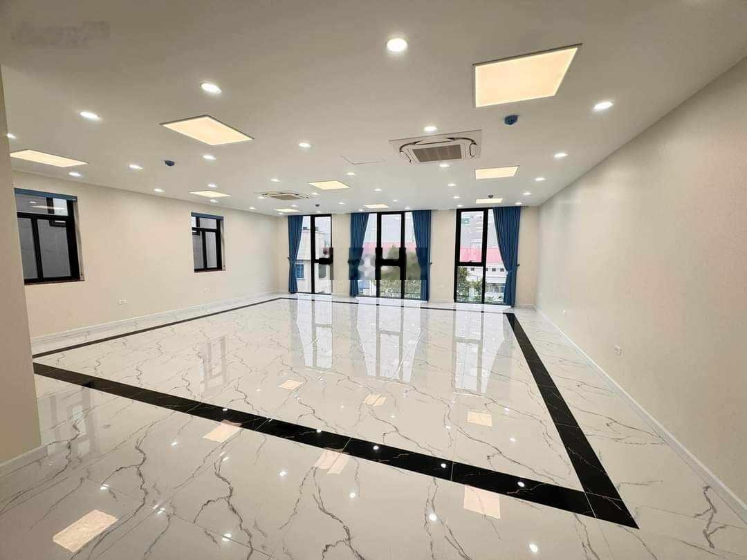 Bán gấp tòa nhà 8 tầng View Hồ Phương Mai - Đống Đa, Vị trí Vip mặt hồ, kinh doanh đỉnh, hơn 34 tỷ
