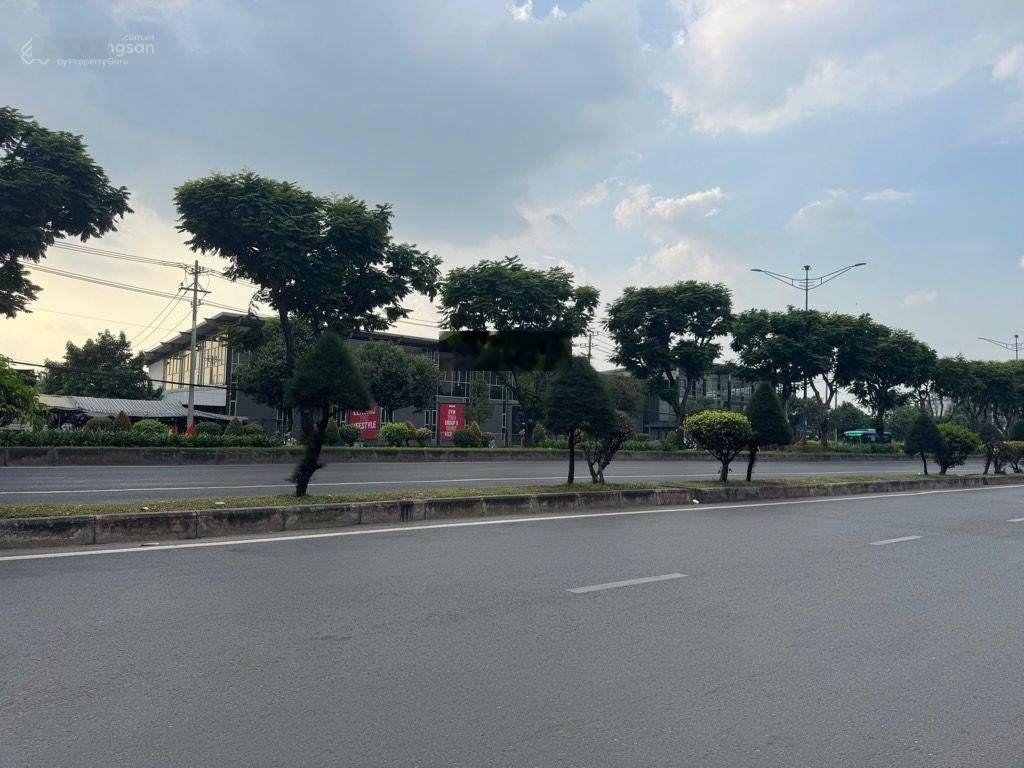 Mặt Tiền Phạm Văn Bạch - Sát Trường Chinh - 4m x 14m Công Nhận Đủ