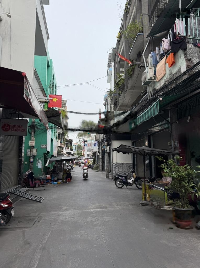 Bán nhà Q.10 - hẻm xe tải tránh - sát mặt tiền Lý Thái Tổ - 60m2 - 3 tầng - 6PN giá 11ty