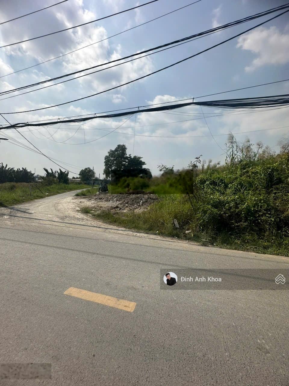 Khan hiếm, chủ cần bán khuôn đất lớn đường Trường Lưu P. Long Trường Quận 9. DT: 40x130m giá 170tỷ