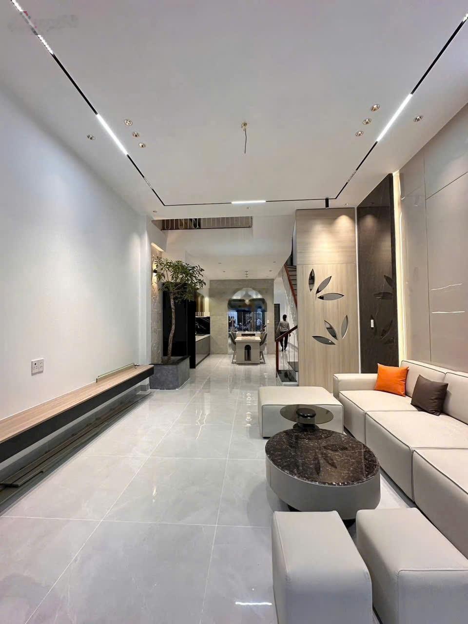 Bán nhà lầu siêu đẹp, đẳng cấp, 4,5mx25m, đường nhựa 6m thông chỉ 4tỷ380