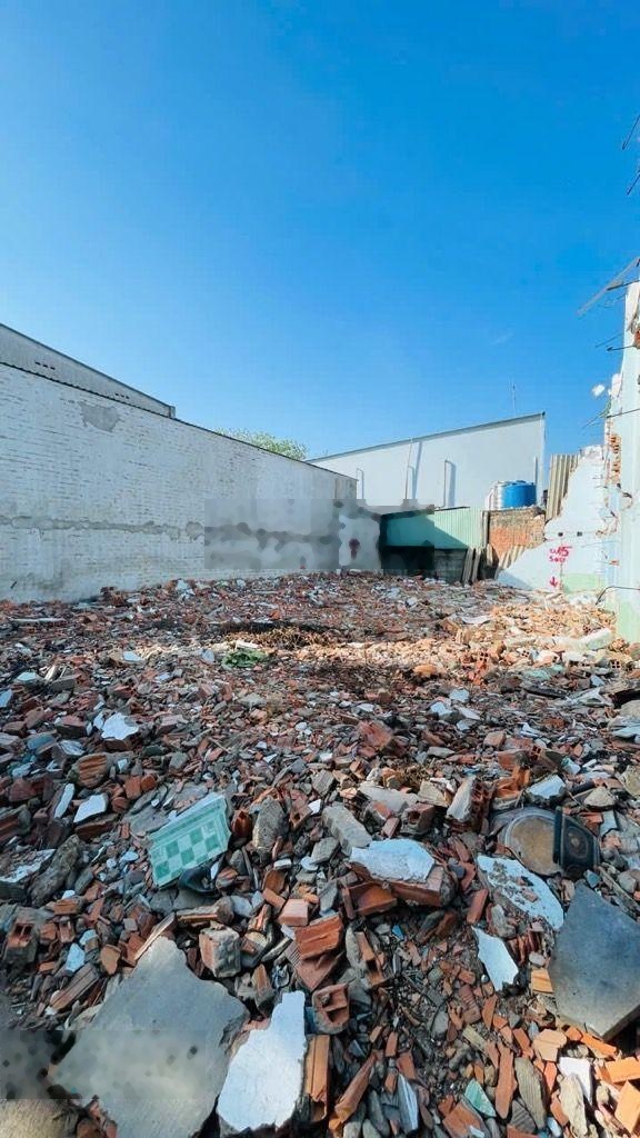 Bán đất gần Ngay Hoàng Diệu 2 -đại học Ngân Hàng