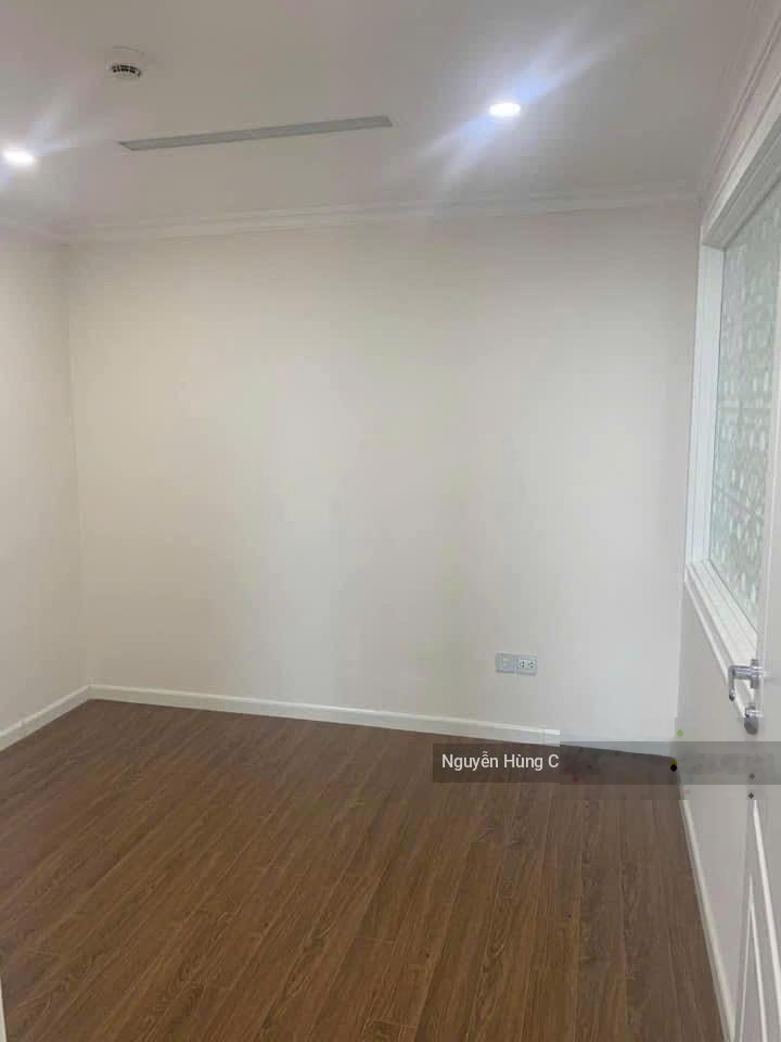 Bán căn hộ 3phòng ngủ 100m2 full đồ sunshine garden giá chỉ 8ty4 - e cường 0976044111