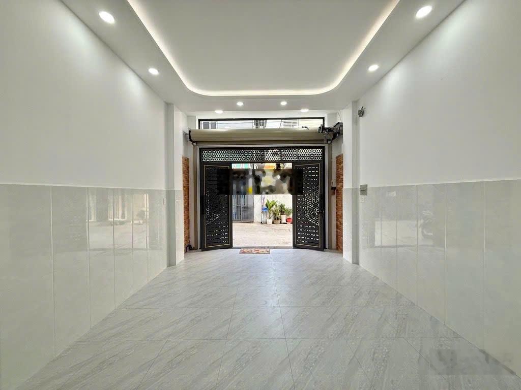 Nhà mới 2 tầng ở ngay- đường 6M xe hơi ngủ nhà- 52M2- hoàn công đủ- 2p tới gigamall - chỉ 6.8 tỷ tl