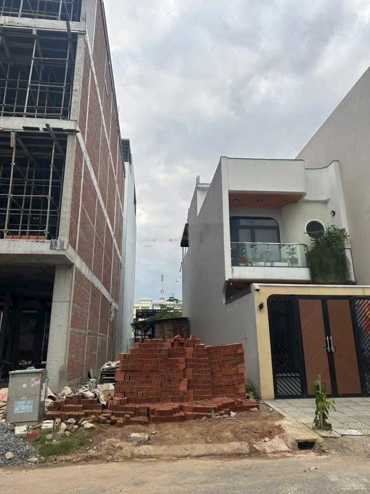 Chào bán mặt tiền Hoà Minh 28 giá tốt