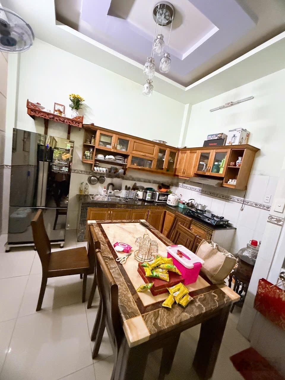 Nhà phố Khu Tên lửa 4x10m 5 tầng cạnh công viên chỉ 6.98 tỷ 5 phòng ngủ nhà đẹp