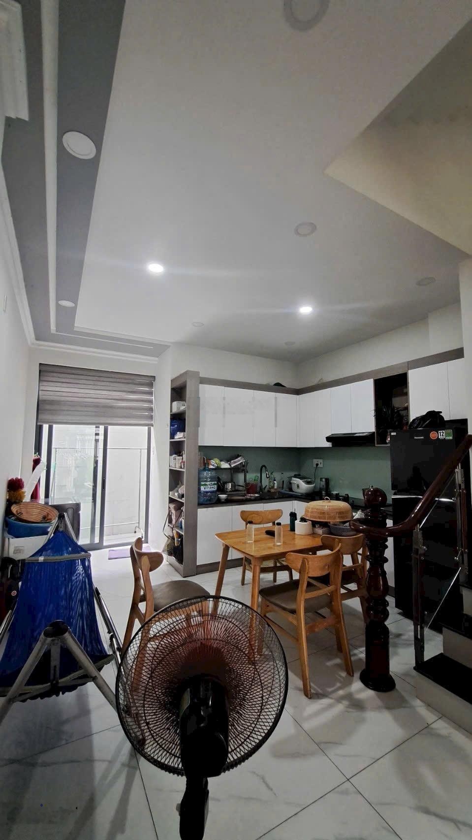 Bán nhà mới hẻm xe hơi đường Lê Tấn bê p an lạc