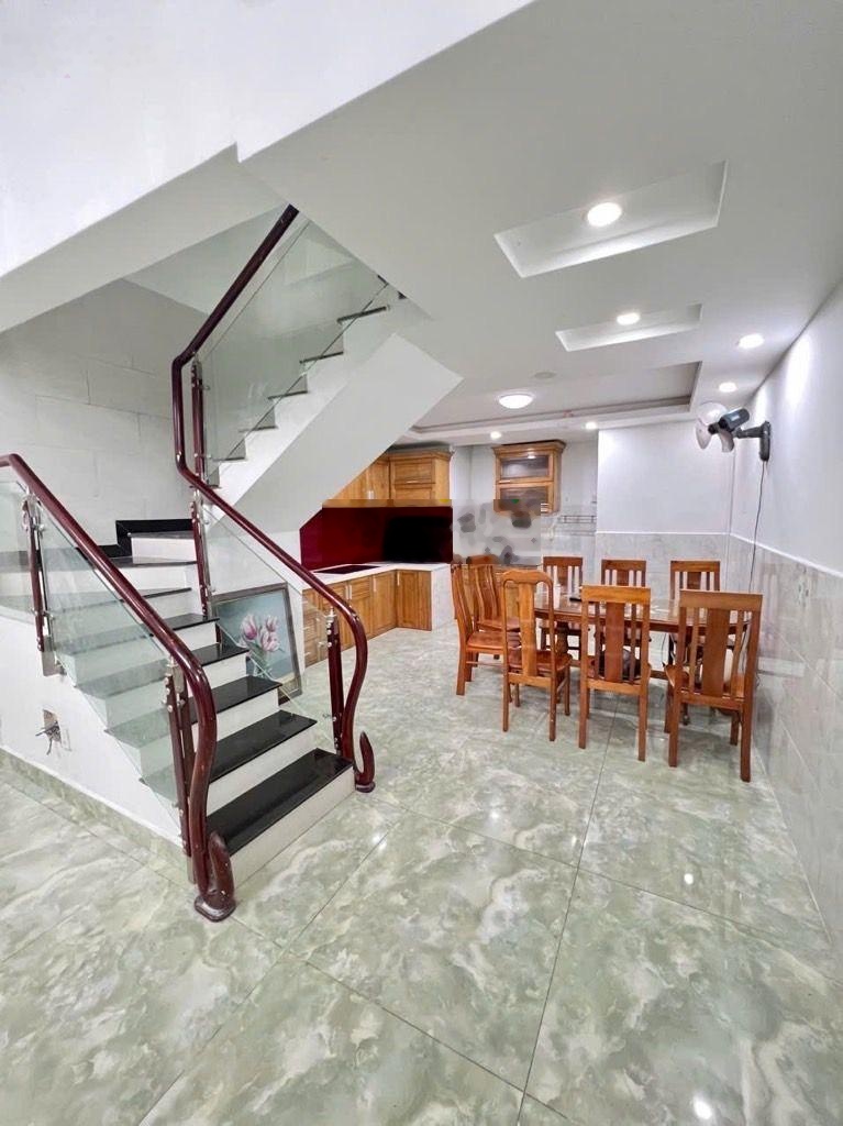 Bán nhà đẹp 4 tầng đỗ xuân hợp -4x13m- 5.8 tỷ