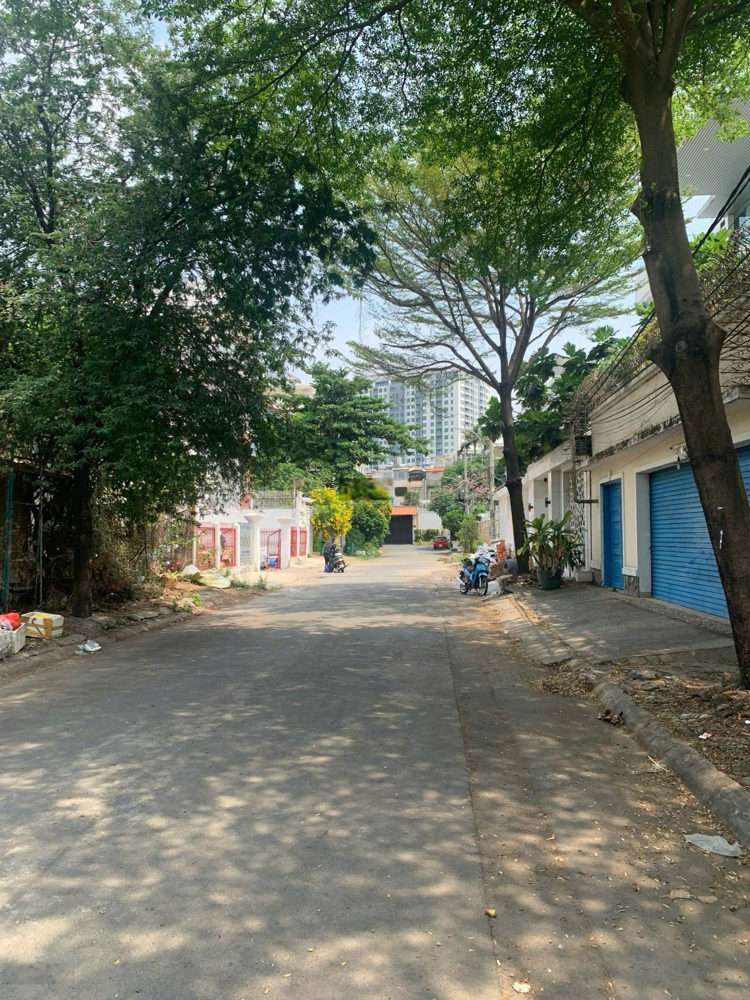 Bán góc 2MT đường nhánh Trần Não, An Khánh, Quận 2 - ngang 20x30m giá 58 tỷ