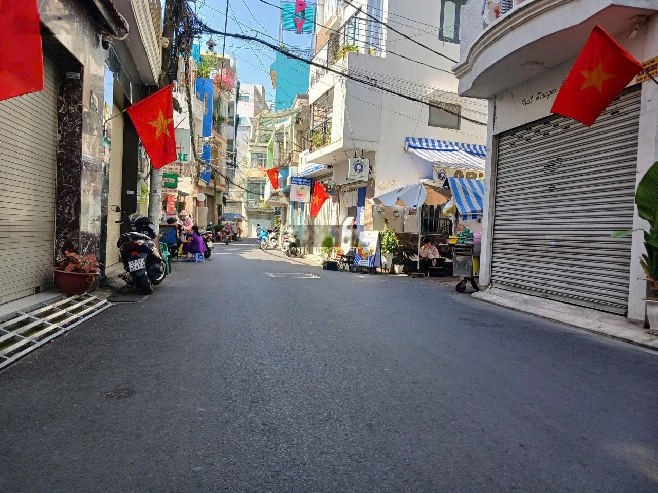 Ngang tốt, giá rẻ HXH 6m Trần Quang Diệu, 5,3x17m, 90m2, 3 tầng, chỉ 18 tỷ TL