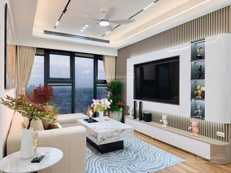 Cho thuê CC 2PN tại 6th Element Nguyễn Văn Huyên. Giá 17tr/th, có slot ô tô