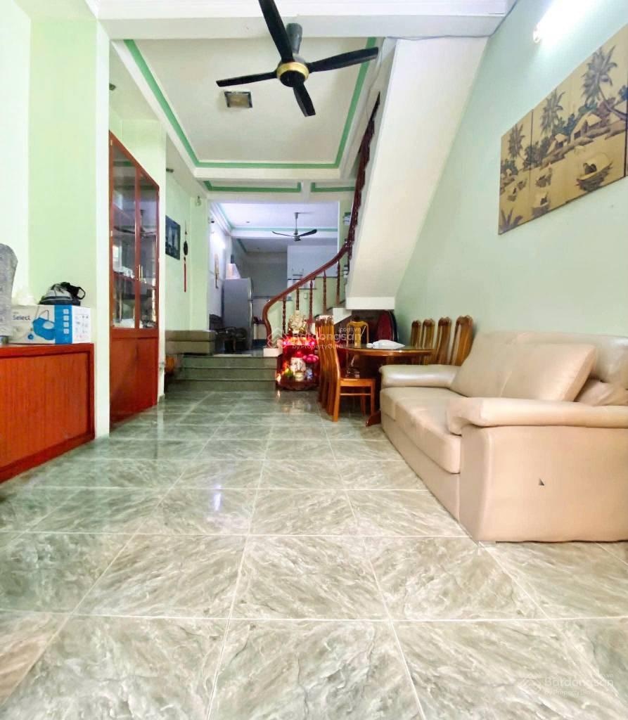 HXH Tránh Lạc Long Quân, Ngã Tư Bảy Hiền Tân Bình, 65m2 Ngang 4m - 4tầng đẹp - Chỉ 8tỷ nhỉnh