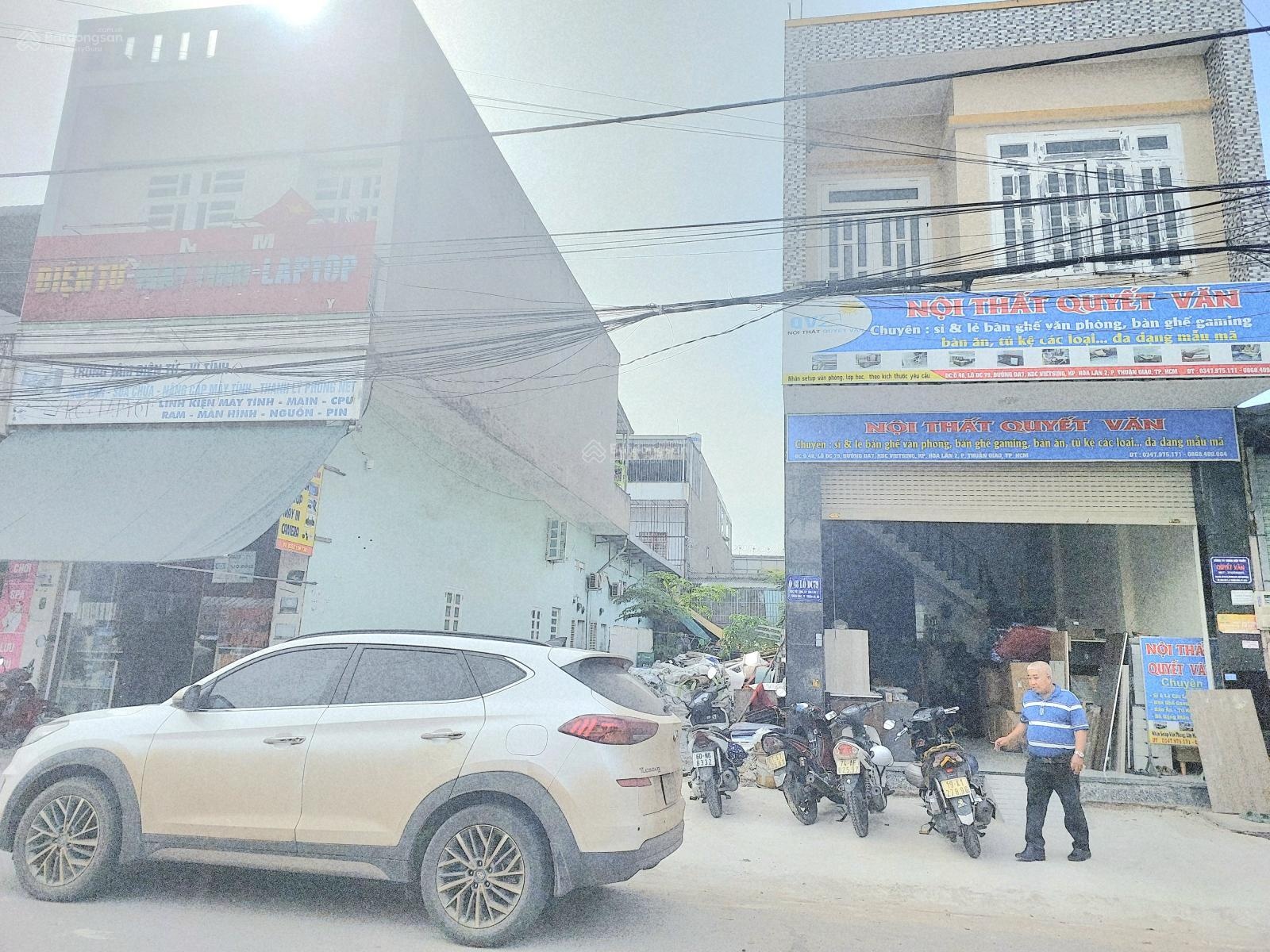 Bán nhà lầu gần chợ 79 buôn bán kinh doanh giá tốt