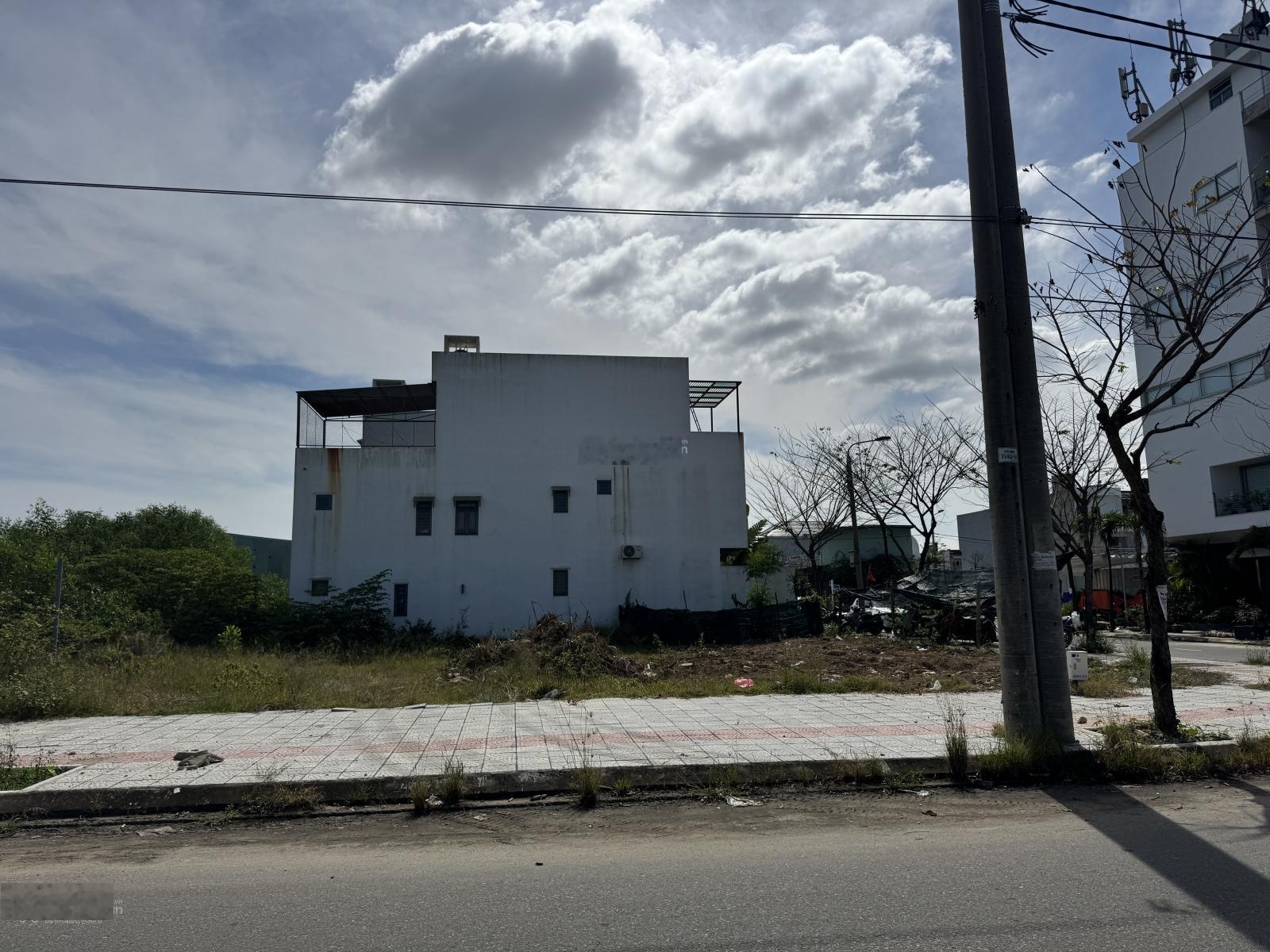 Đường 10,5m Trương Quang Được thông qua Chương Dương Nam Việt Á