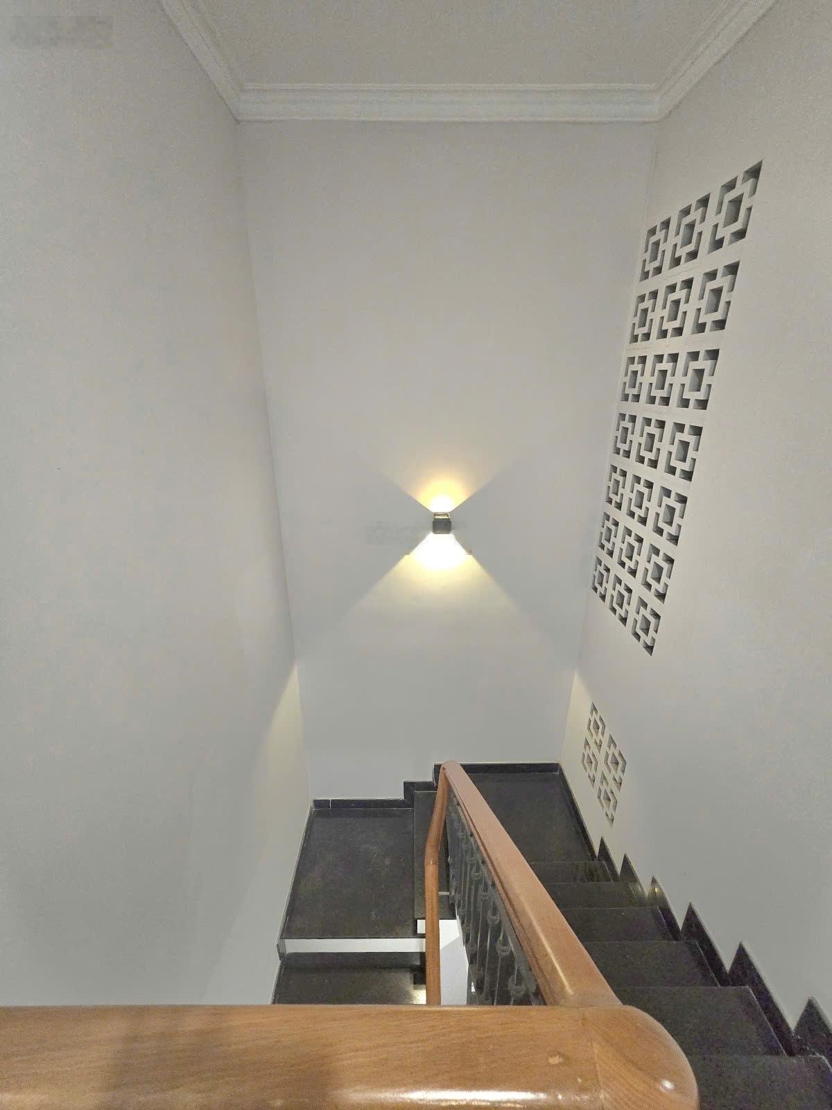 Bán nhà phố liền kề hẻm 162 đường 42, P. Bình Trưng Đông Quận 2