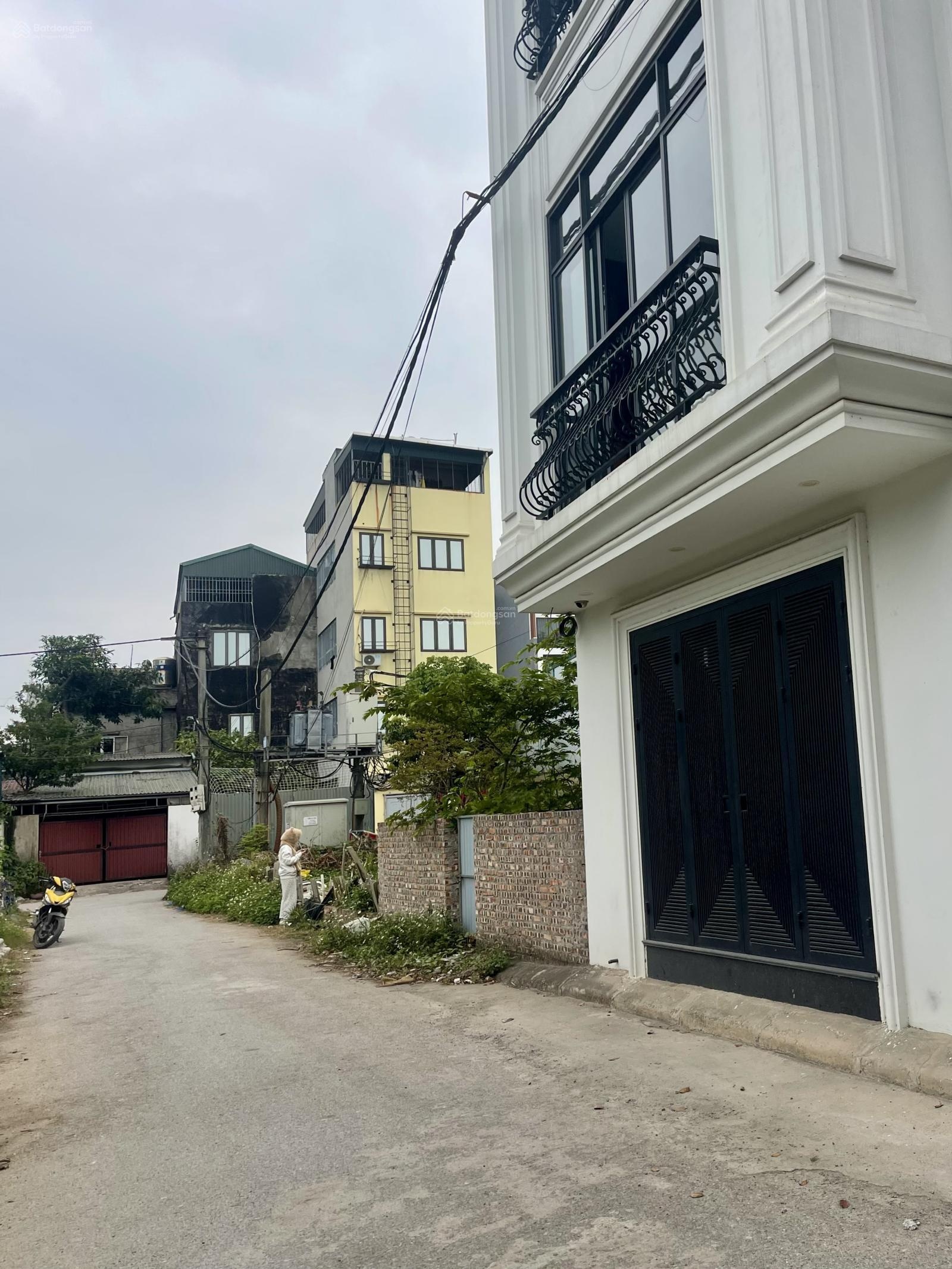 Đất Đẹp Phân Lô Ô TÔ TRÁNH Thạch Bàn 46m2-hơn 8 tỷ-GẦN CC HIMLAM-SỔ VUÔNG-KHU ĐẤU GIÁ