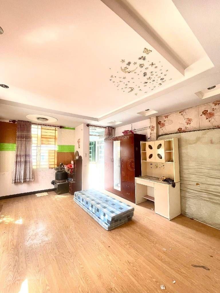 Bán gấp nhà hẻm xe hơi Tân Bình