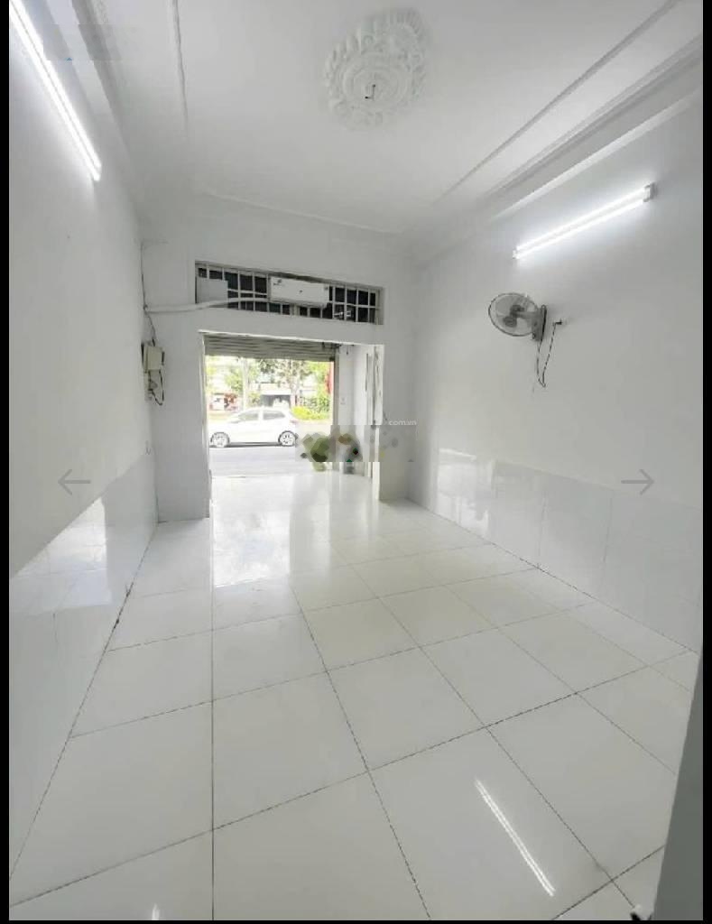 Nhà mặt tiền gần tây thạnh - đối diện công viên - khu buôn bán kinh doanh (114.lch)