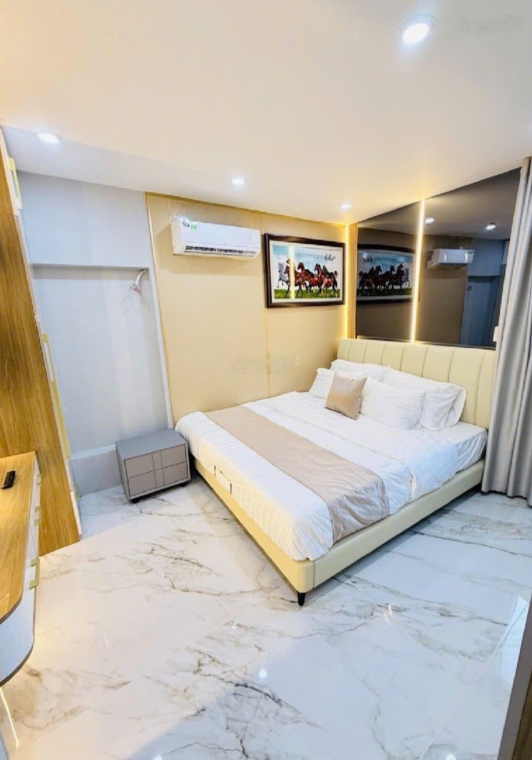 Siêu phẩm gần mặt tiền 4 tầng BTCT DTSD 115m2 ngang 11m 7 tỷ 250 Nguyễn Kiệm Phú Nhuận