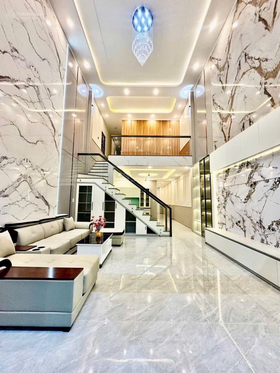 Nhà đẹp Kp7 Tân phong gần giáo xứ Thuận Hoà 5-24m . Sổ riêng thổ cư . Sân xe hơi , 4.15Tỷ