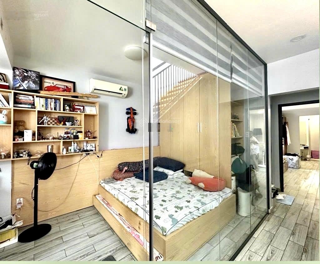 Bán nhà Đ.Bến Vân đồn, ngang 4.9m, nhà đẹp, lưu thông Khánh Hội, Hoàng diệu, Nguyễn Tất Thành Q1 4'