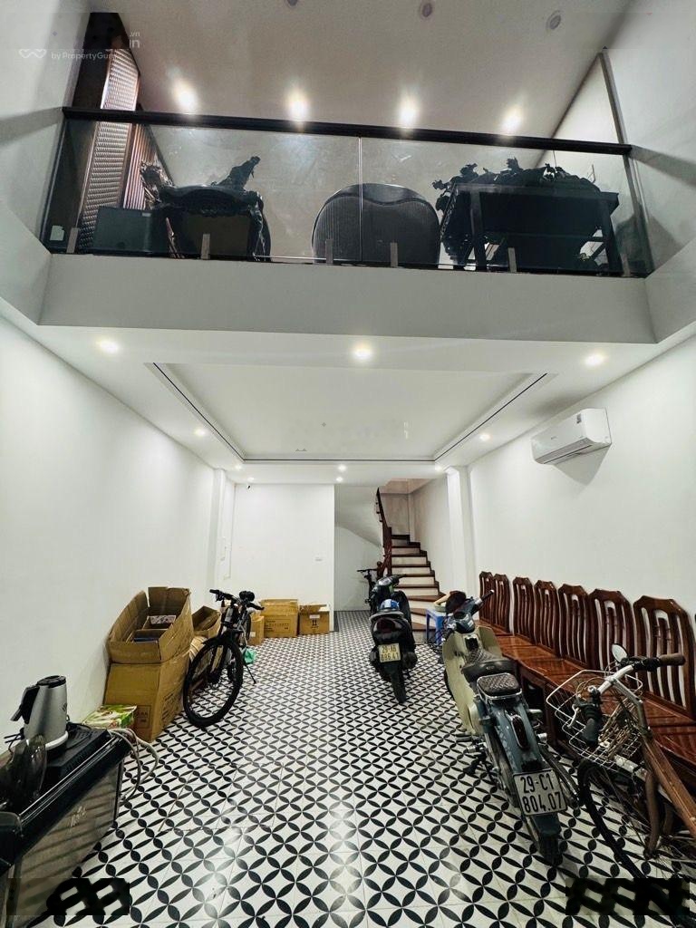 Bán nhà mặt phố ái mộ, 4 oto tránh, kinh doanh,8 tầng thang máy,DT 45m2 MT4,5