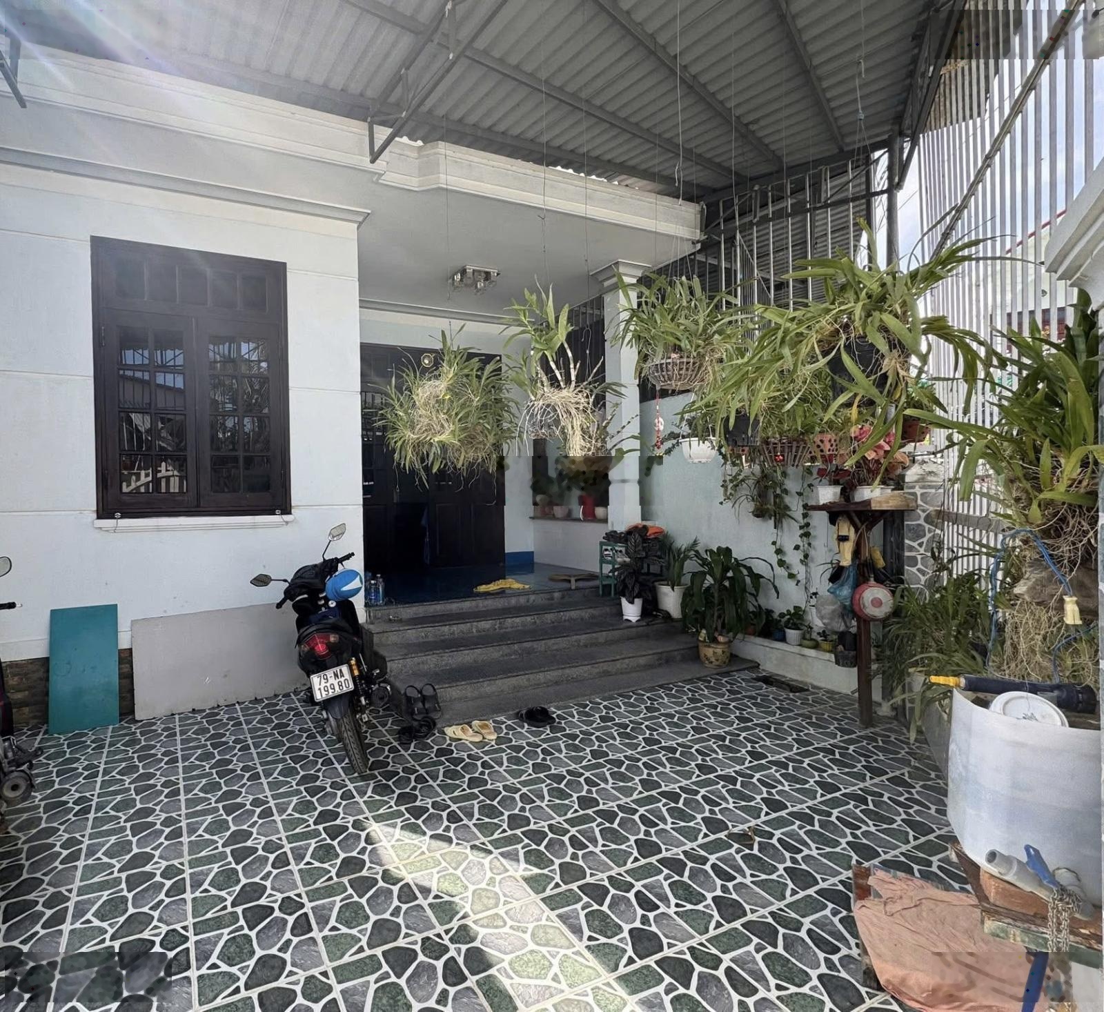 Bán siêu phẩm dt khủng bề ngang hiếm 5 m hẽm to xe hơi ngủ trong nhà thoải mái - dân trí cực cao