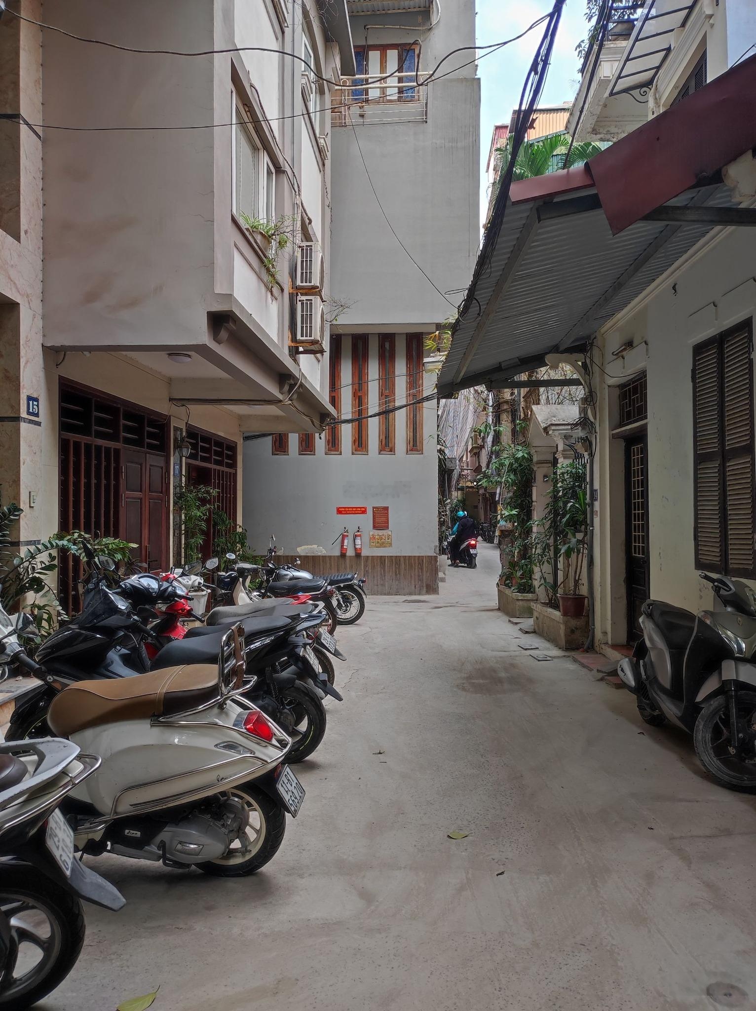 Bán nhà Hàm Long, DT 50m x 1 tầng, mặt tiền 3.88m, 18 tỷ đồng