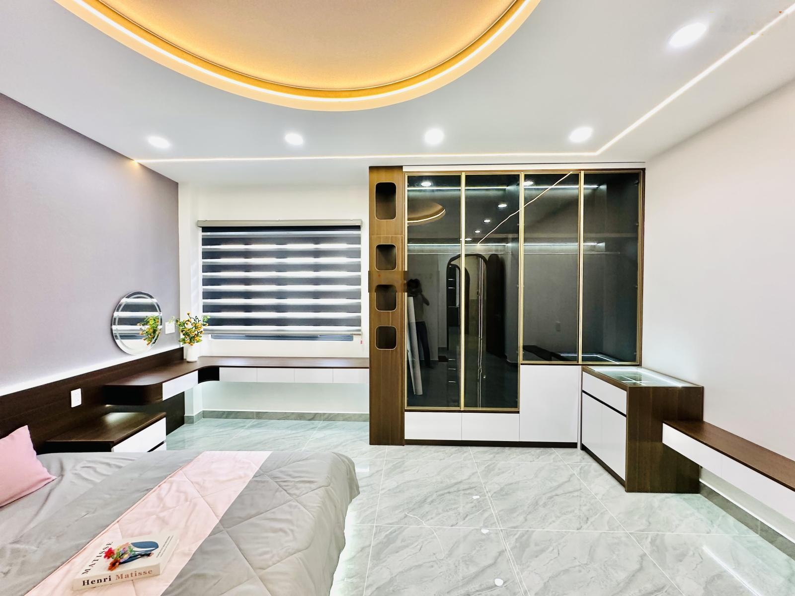 Nhà phố 4.2m nở hậu 5m x 18m 1 lửng 3 lầu hẻm nhựa 7m cách đường Dương Thị Mười chỉ 20m