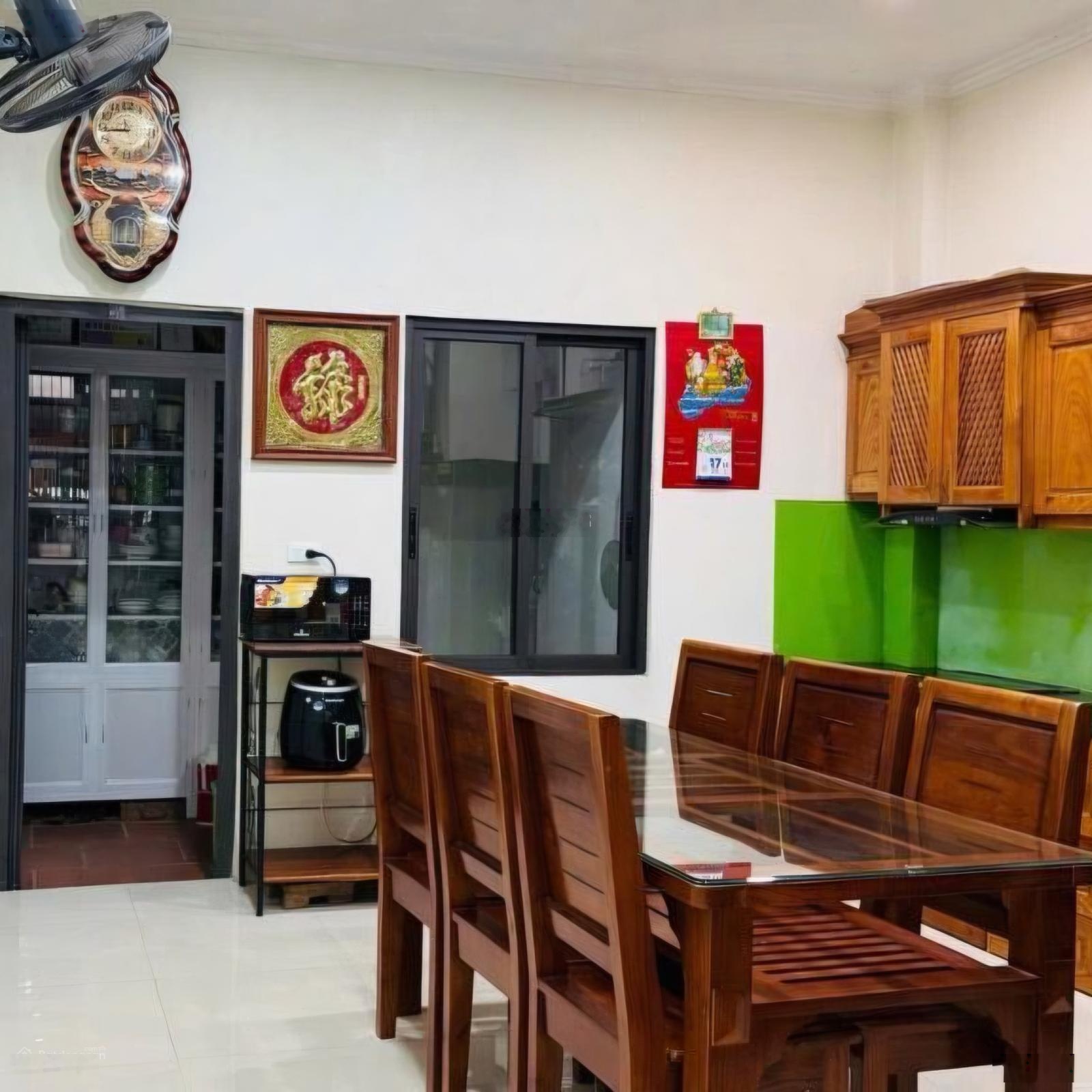 Bán nhà khu Trung Ương Đảng - Xuân Phương 61m² giá 17.9 tỷ, đường 3 ô tô tránh