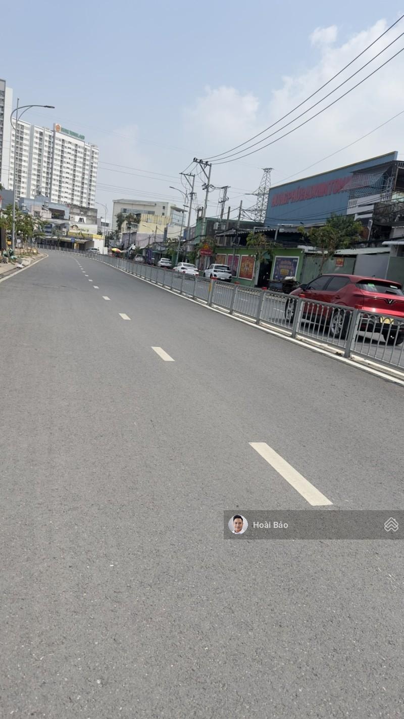 Hơn 3 tỷ, bán đất tặng nhà 48m2 Khu Y Tế Kỹ Thuật Cao kế Aeon Chợ Sinco