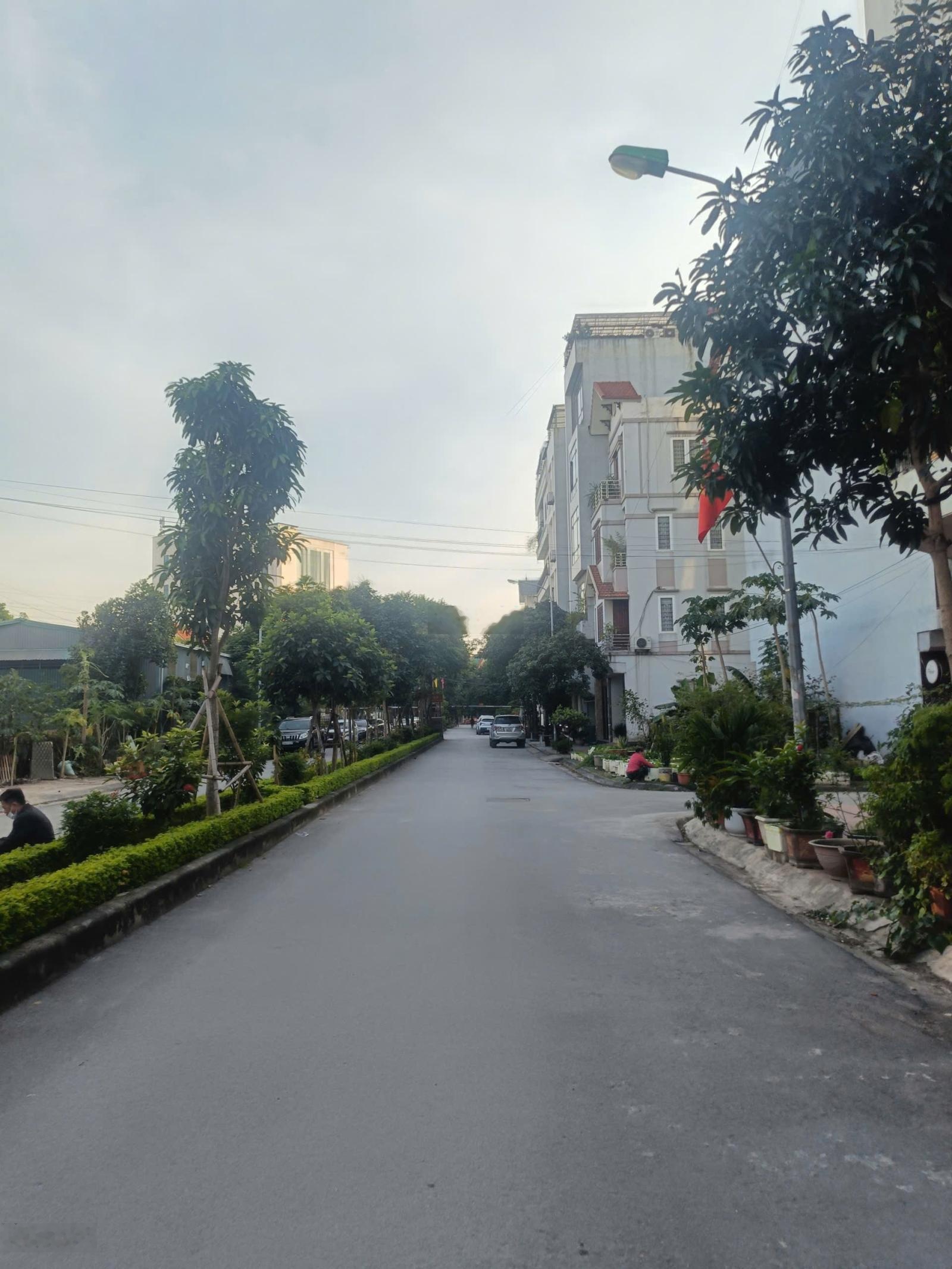 Bán Nhà Khu Đô Thị Vạn Phúc 4 Tầng 58m² MT 5m Ô Tô Tránh Giá 16,6 Ty